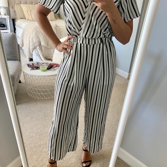 Striped Jumpsuit with liner - Picture 2 of 2